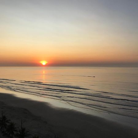 Mongagua Com Vista Para O Mar Pe Na Areia エクステリア 写真