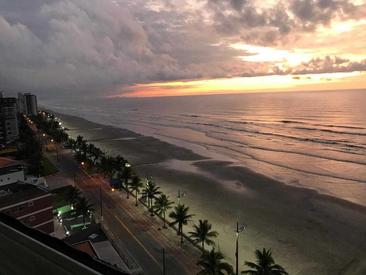 Mongagua Com Vista Para O Mar Pe Na Areia エクステリア 写真